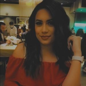 Meet your Posher, Alyssa